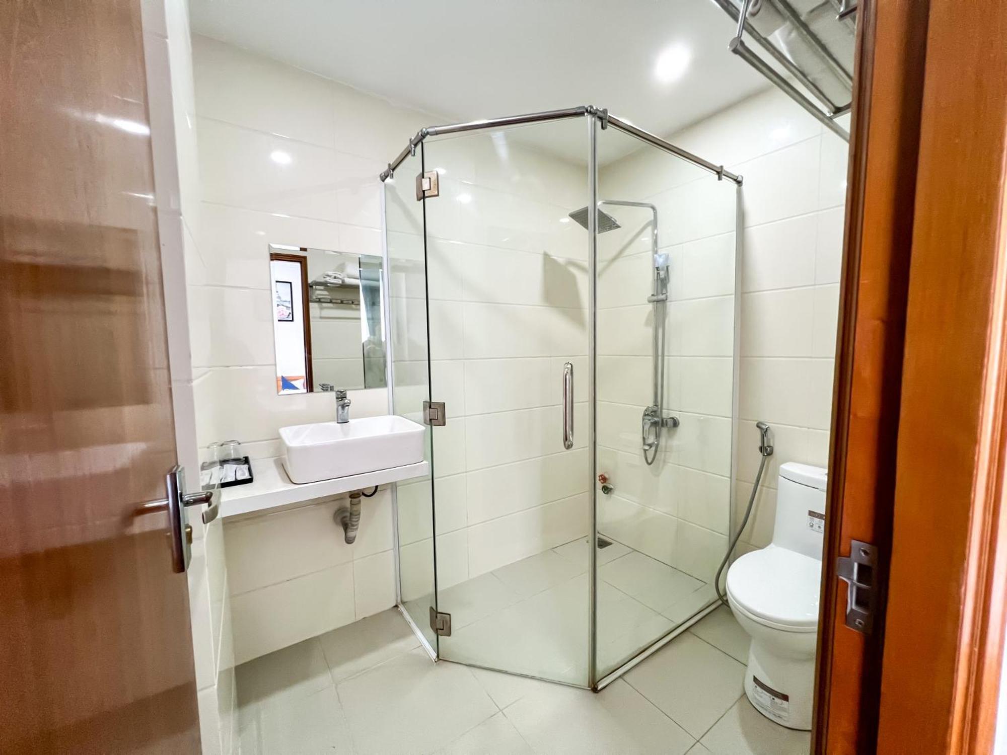 Hata Hotel Quy Nhơn Kültér fotó